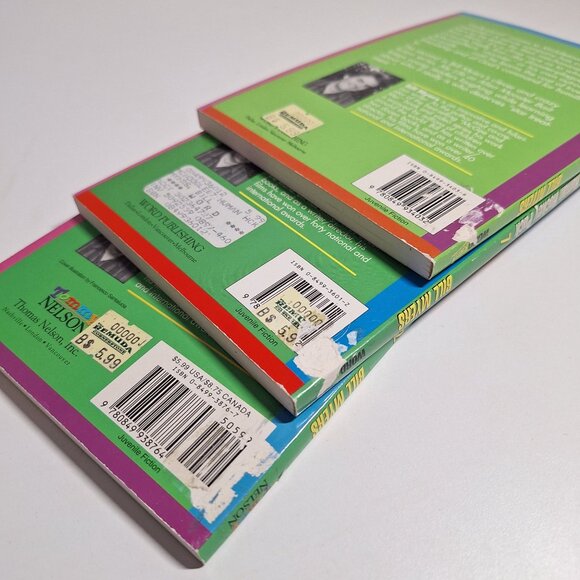 3 Bill Myers Books The Incredible Worlds Of Wally McDoogle #2 7 12 Chapter Lot - Picture 3 of 4